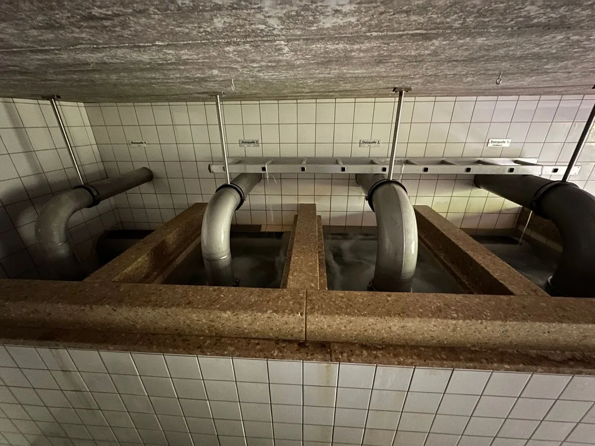 Mechanischer Wasserzähler mit Impulsmodul in der Brunnstube